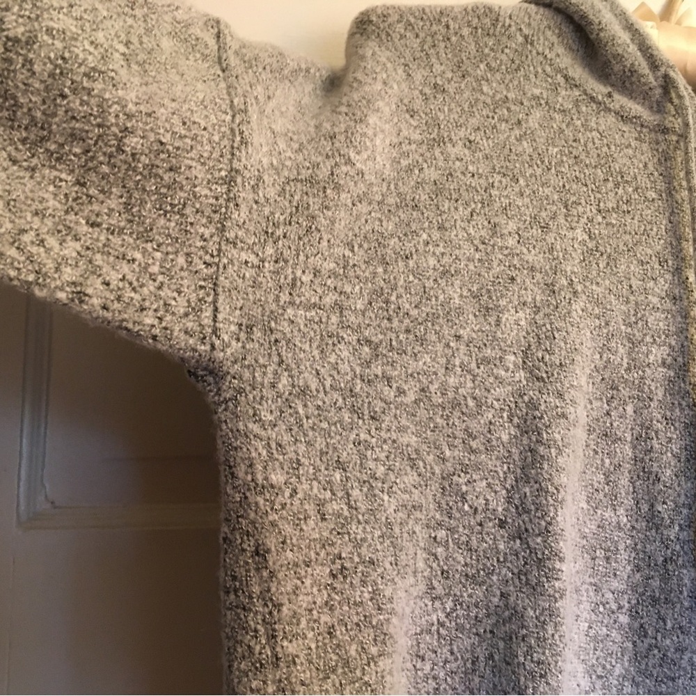 Forever 21 Hoodie Sweater M Like New - Picture 7 of 10